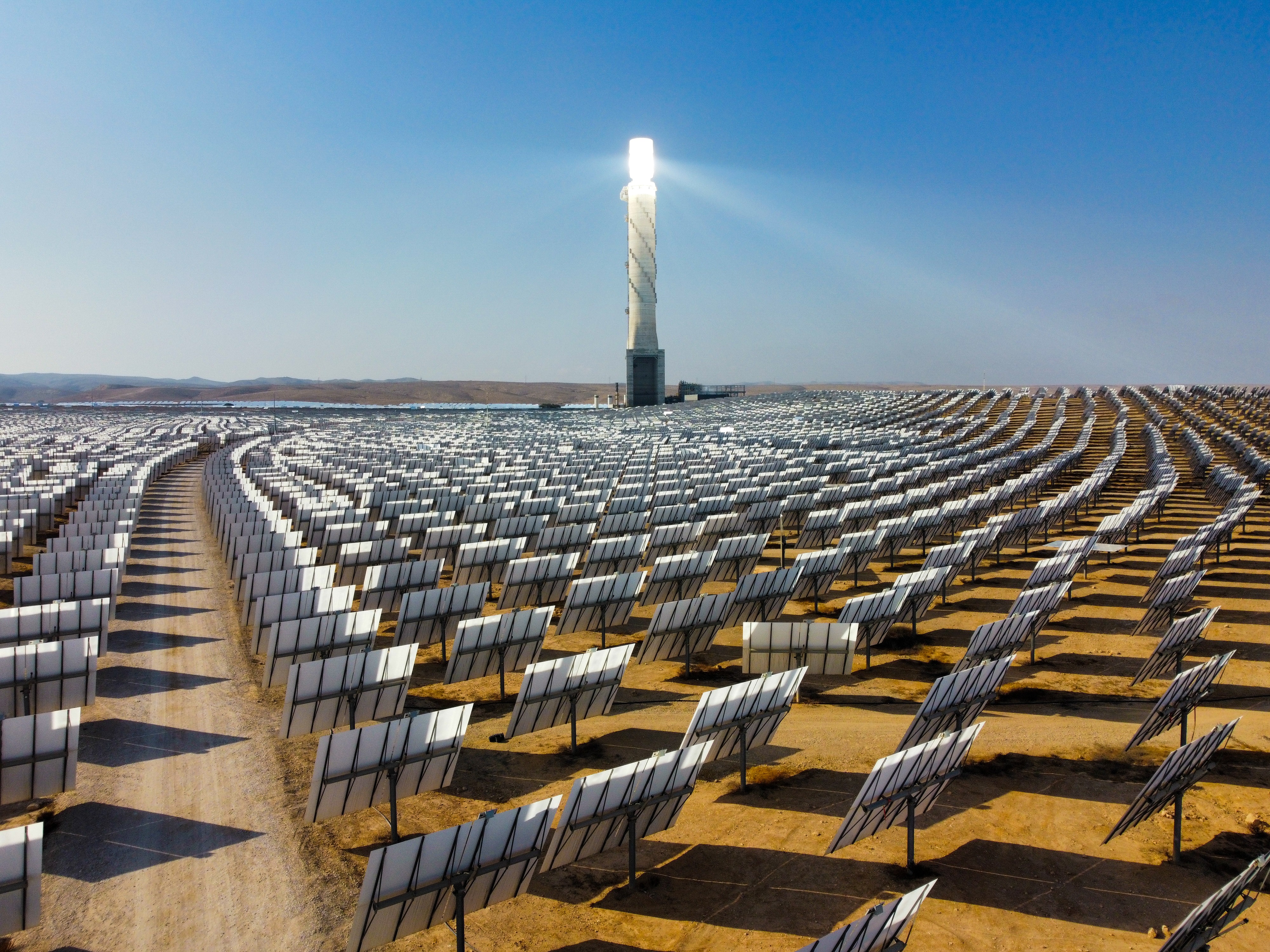 Market Uptake of Solar Thermal Electricity through Cooperation